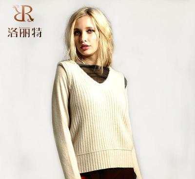 RARETE洛麗特 V領兩件套拼真絲羊絨衫，定義秋冬針織新風尚